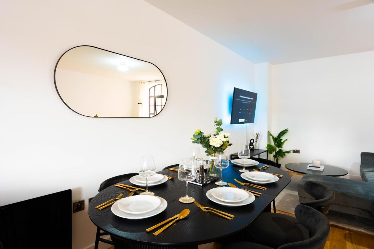 Stunning Townhouse With Pool Table Villa Birmingham Luaran gambar